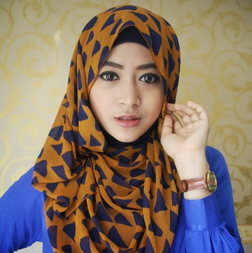 Tutorial Hijab Pashmina Kuliah Ala Natasha Farani  Jallosi